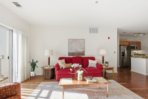 3 Repton Cir 3204 Watertown MA 02472