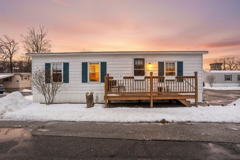 93 Grochmal Avenue 12 Springfield MA 01151