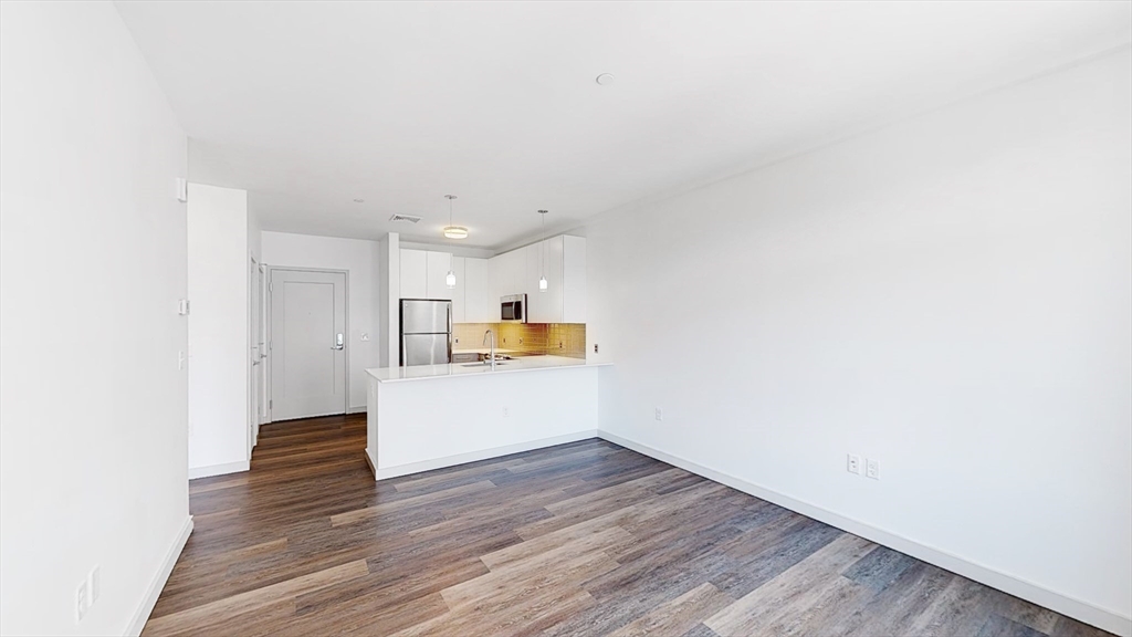 180 Telford St 412