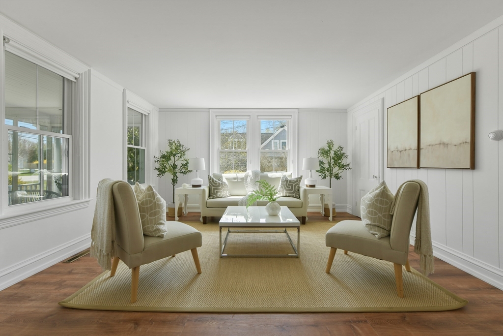 Barnstable, Massachusetts 02635, United States, 4 Bedrooms Bedrooms, ,3 BathroomsBathrooms,Residential,Active,114547