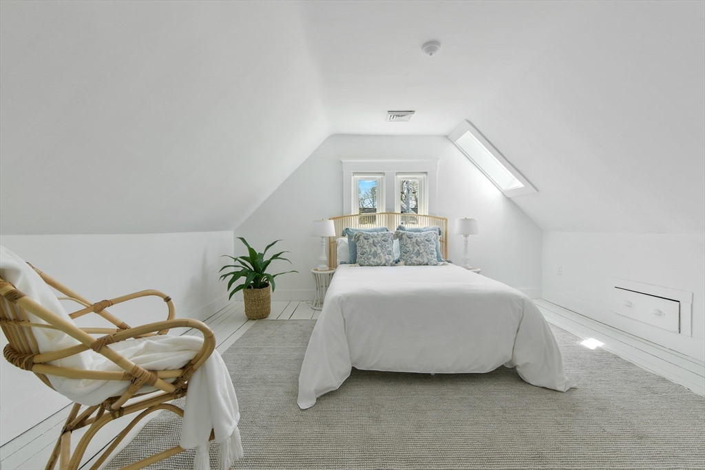 Barnstable, Massachusetts 02635, United States, 4 Bedrooms Bedrooms, ,3 BathroomsBathrooms,Residential,Active,114547