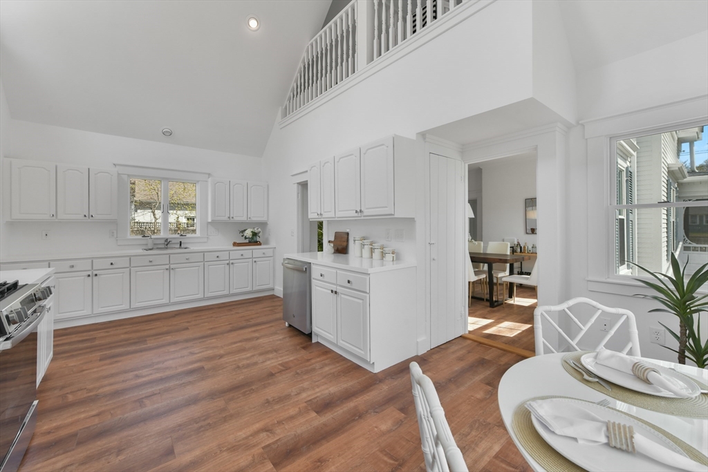 Barnstable, Massachusetts 02635, United States, 4 Bedrooms Bedrooms, ,3 BathroomsBathrooms,Residential,Active,114547