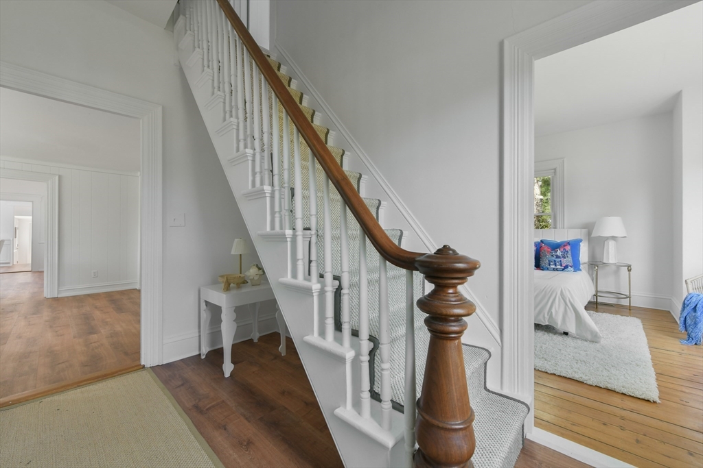 Barnstable, Massachusetts 02635, United States, 4 Bedrooms Bedrooms, ,3 BathroomsBathrooms,Residential,Active,114547