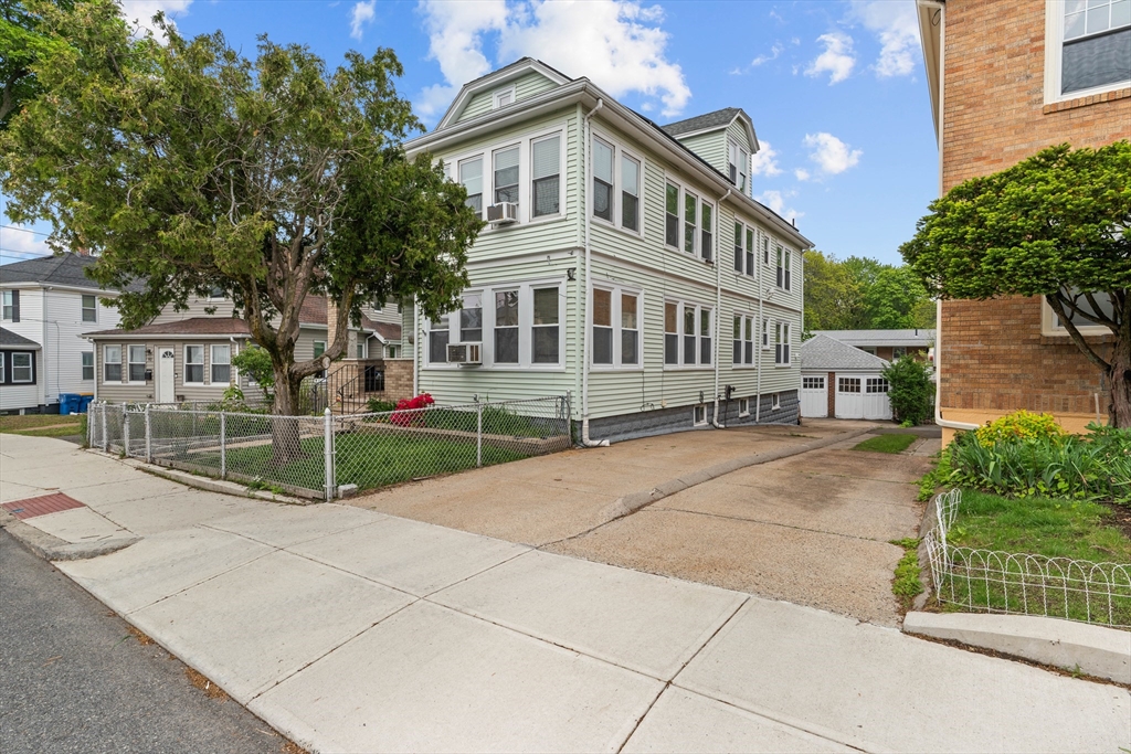 96-98 Woodside Ave