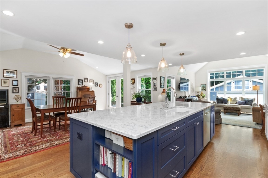 113 Farnum Rd