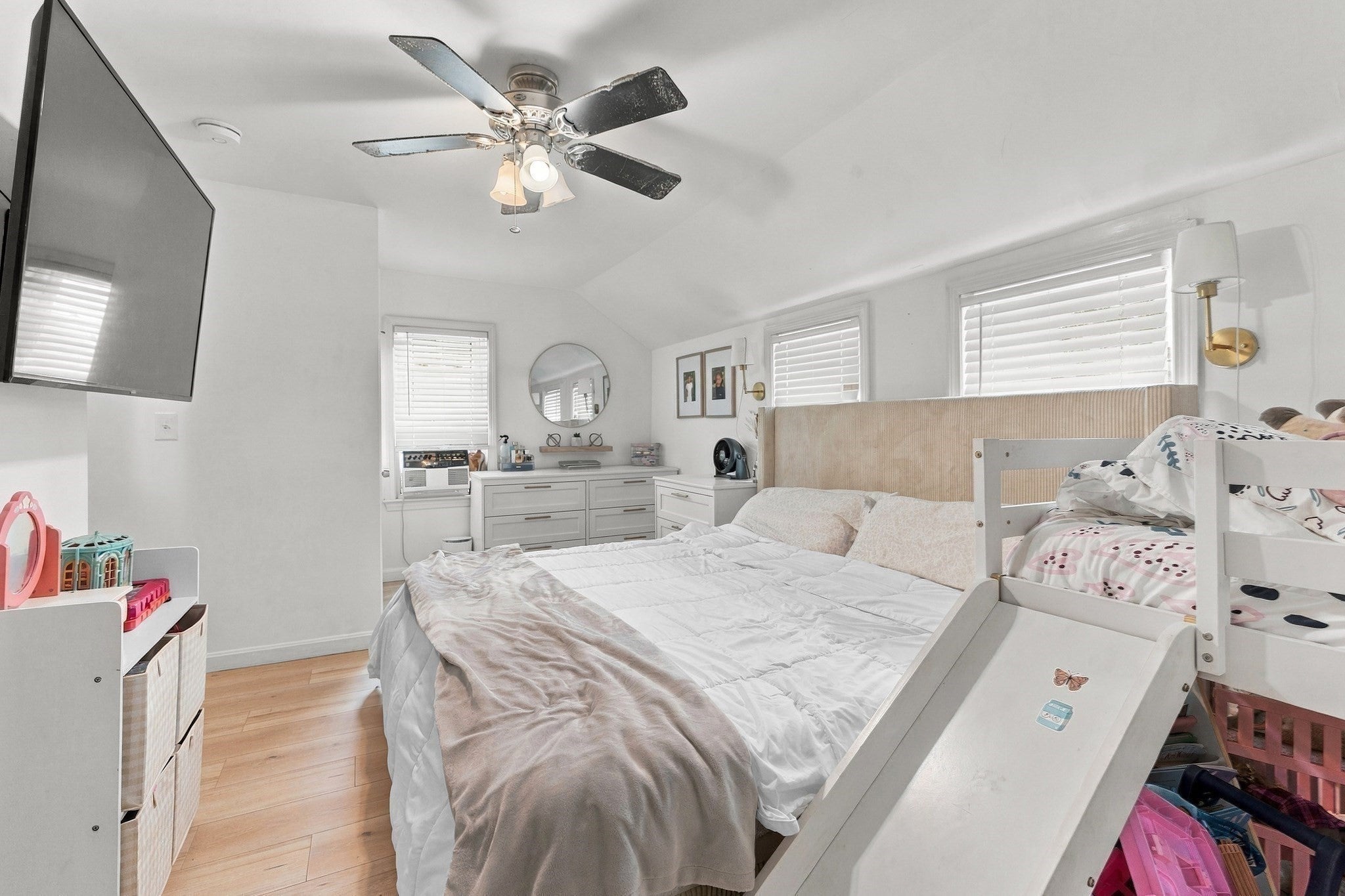861 Pleasant St, Attleboro, MA, 861 Pleasant St, Attleboro, MA Photo #16