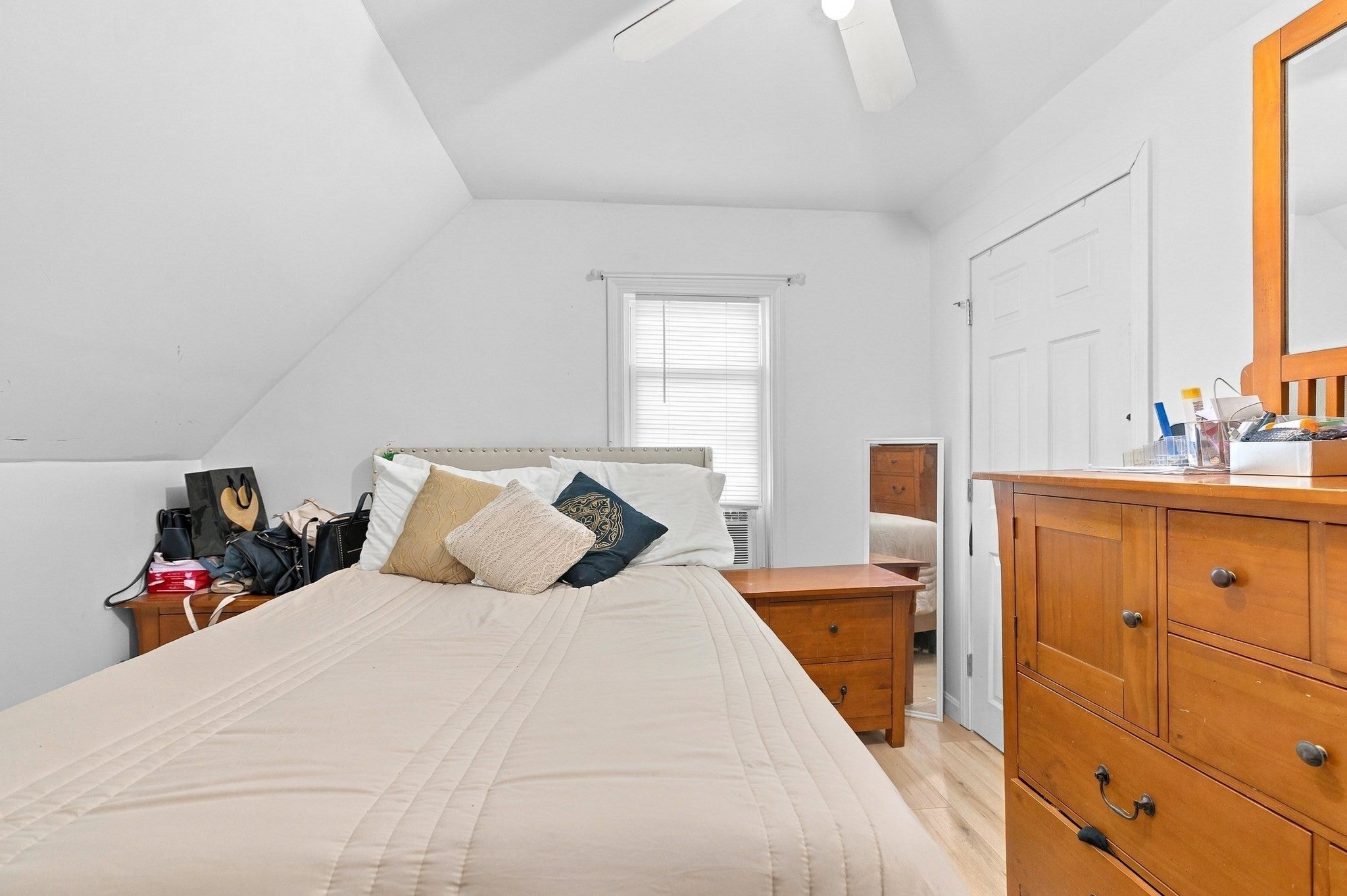861 Pleasant St, Attleboro, MA, 861 Pleasant St, Attleboro, MA Photo #18