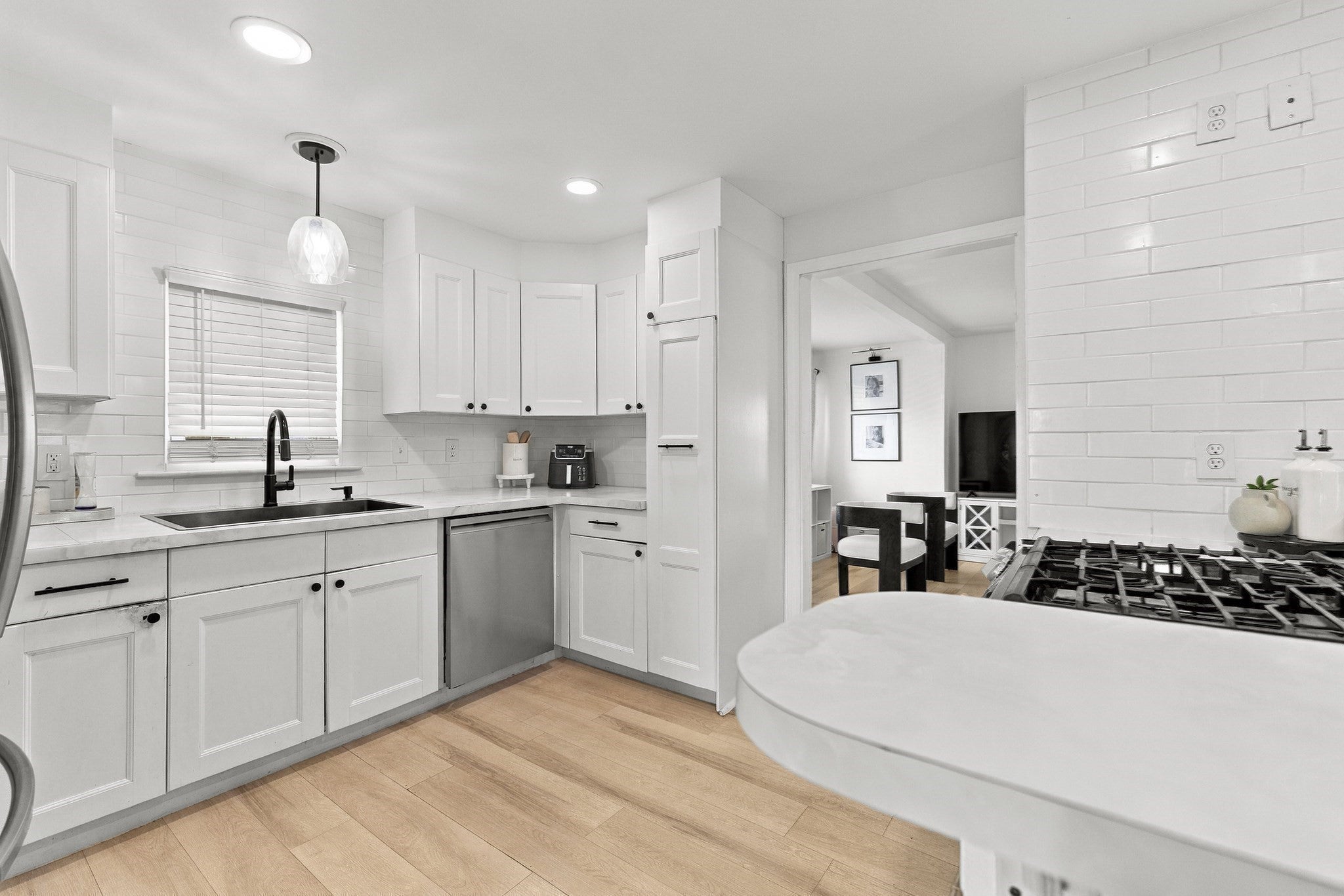 861 Pleasant St, Attleboro, MA, 861 Pleasant St, Attleboro, MA Photo #2