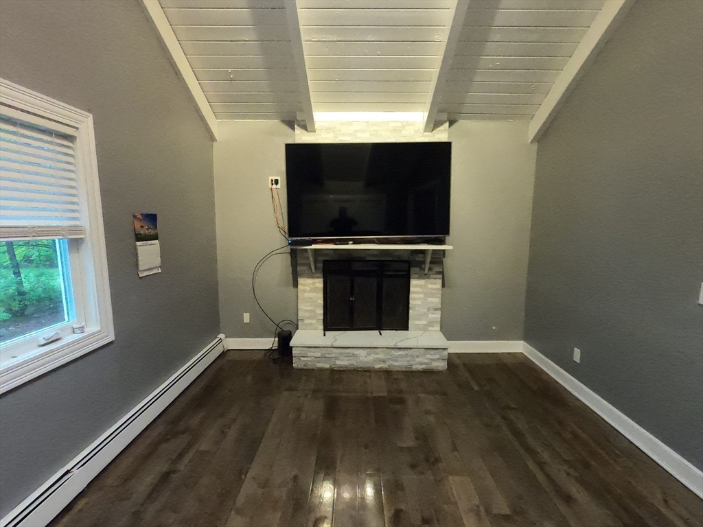 38 Vega Rd
