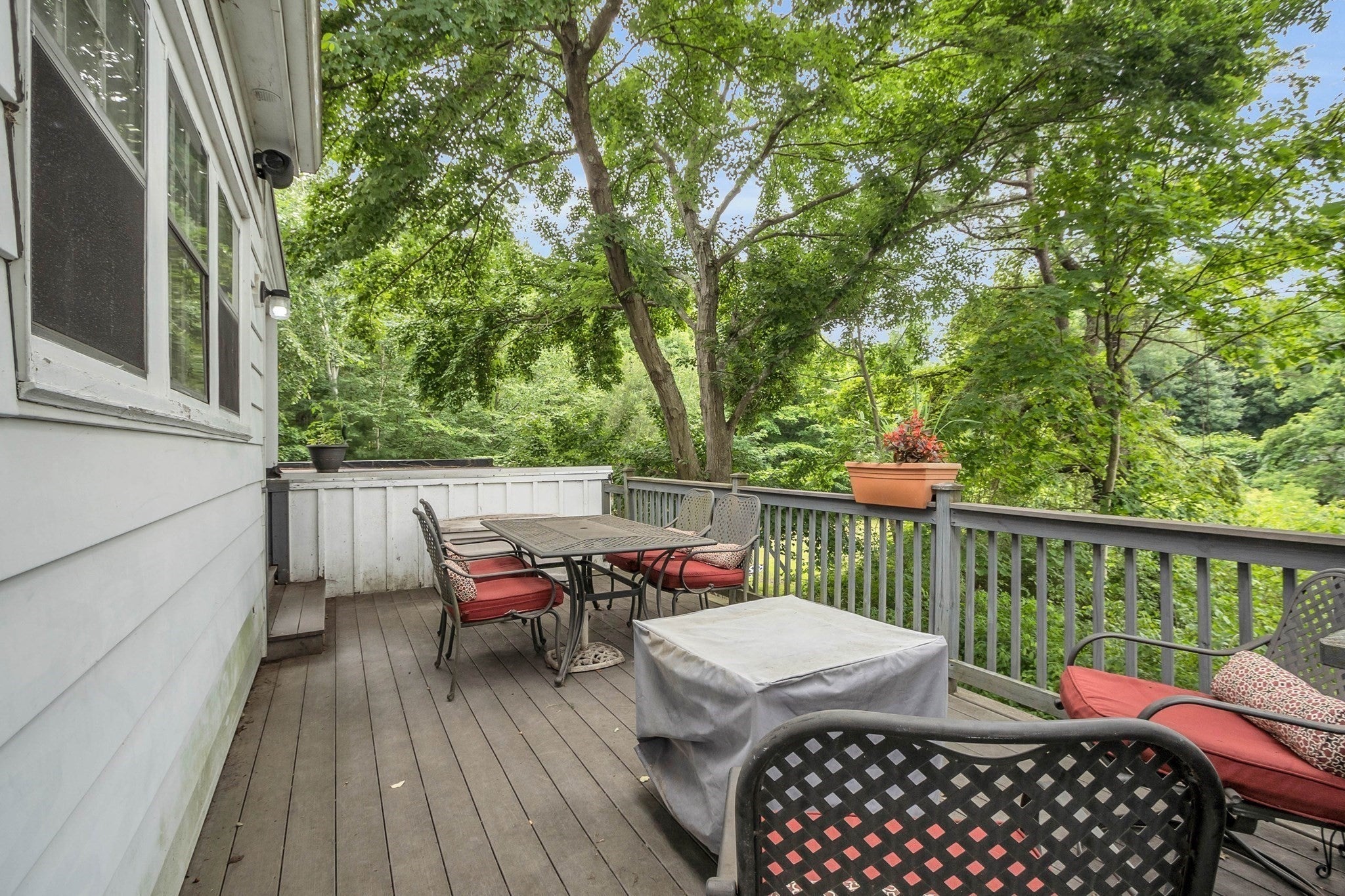 20 Pleasant St