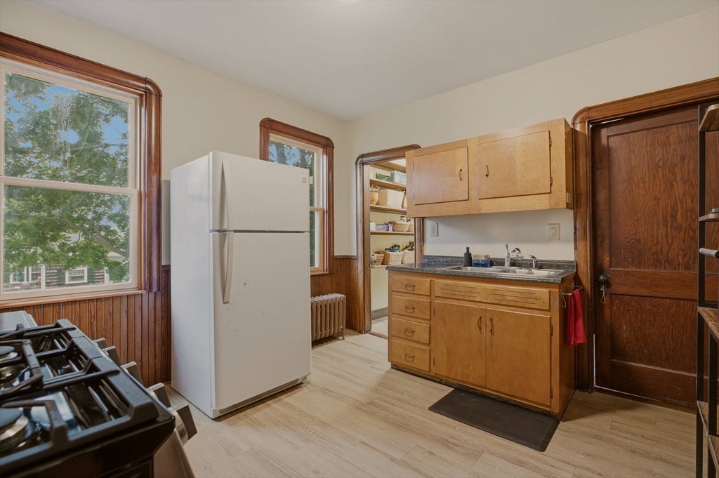 22 South Avenue, Tiverton, RI Photo #21