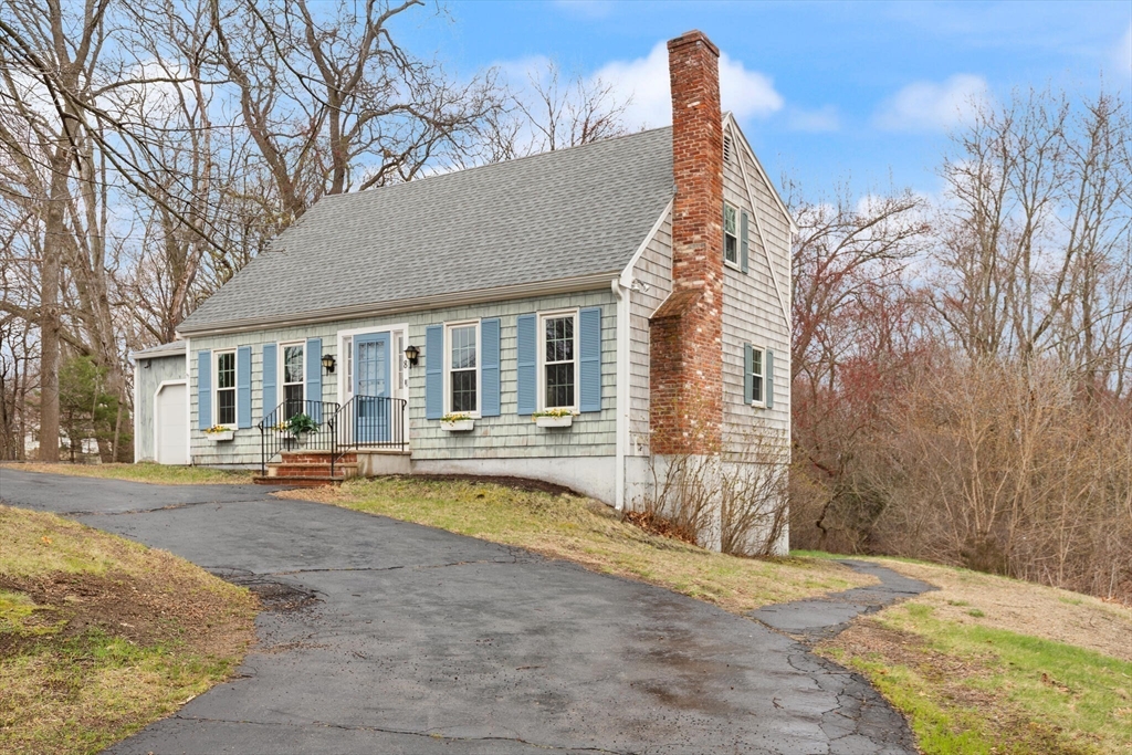 8 Van Norden Road
