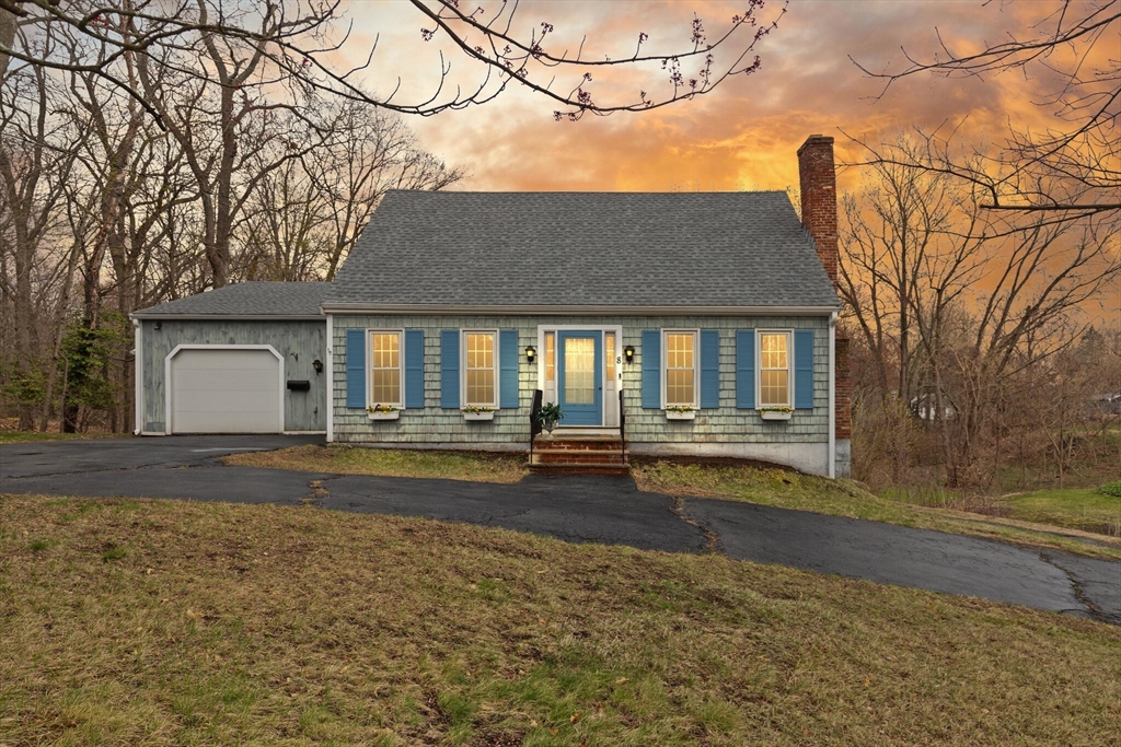 8 Van Norden Road