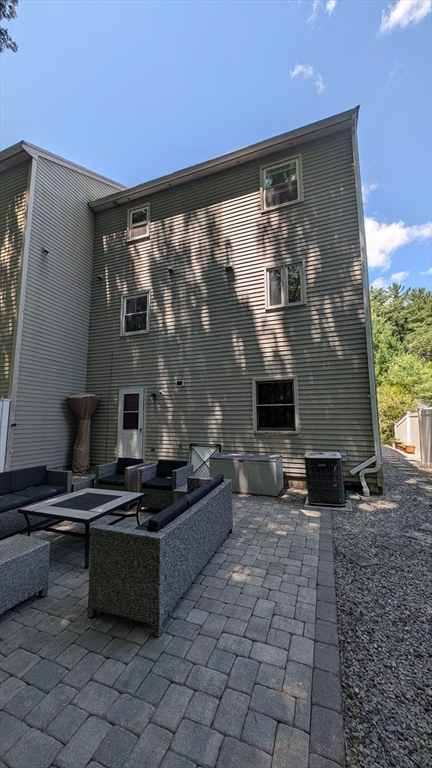 20 Winterberry Way