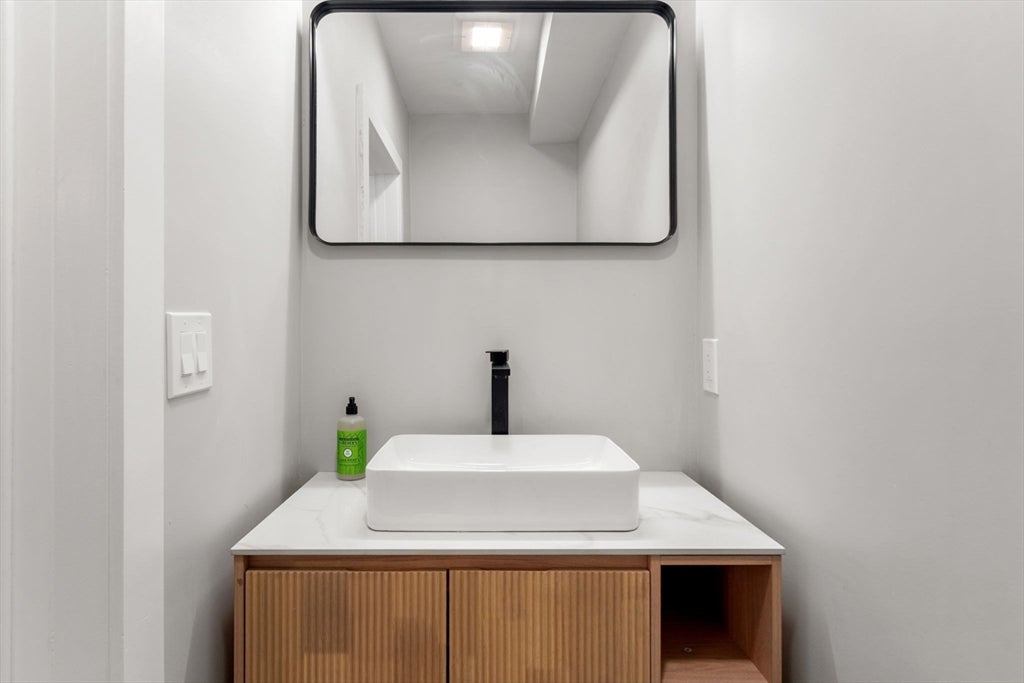 59 Perrin St #3, Boston, MA Photo #4