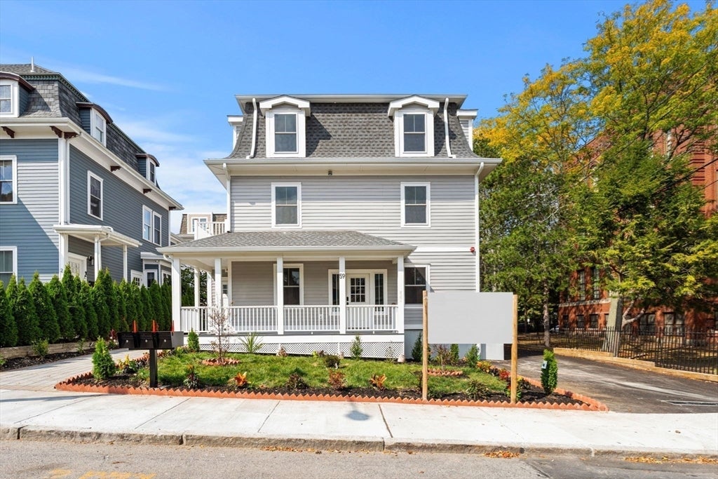59 Perrin St #3, Boston, MA Photo #17