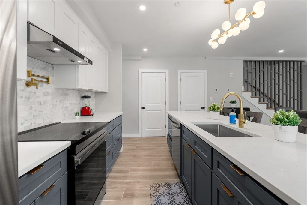 59 Perrin St #3, Boston, MA Photo #20