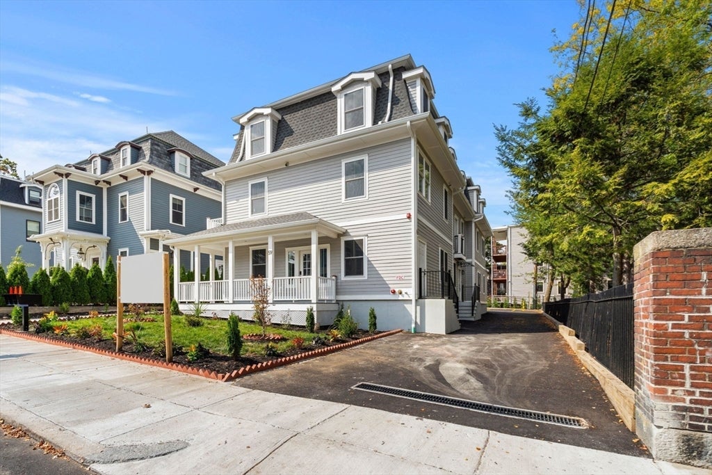 59 Perrin St #3, Boston, MA Photo #24