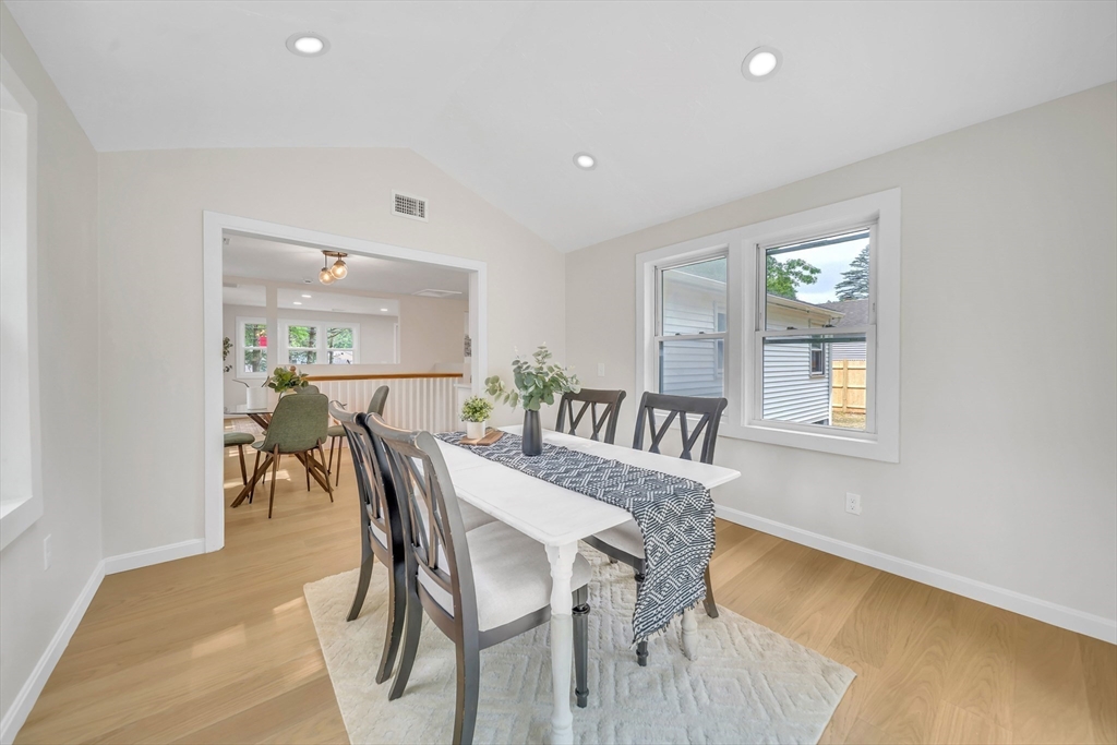 38 Sunset Ave