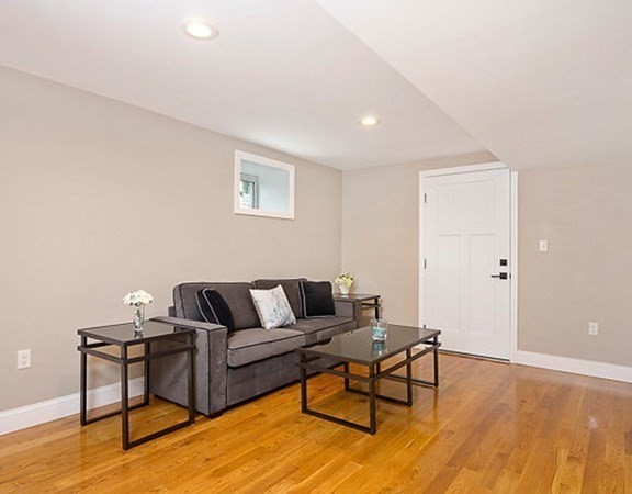 Medford, Massachusetts 02155, United States, 4 Bedrooms Bedrooms, ,2 BathroomsBathrooms,Residential,Active,193995