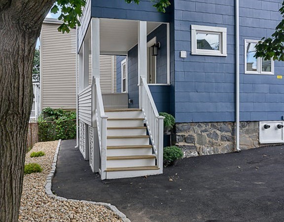 Medford, Massachusetts 02155, United States, 4 Bedrooms Bedrooms, ,2 BathroomsBathrooms,Residential,Active,193995