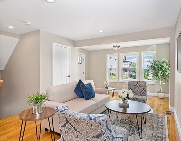 Medford, Massachusetts 02155, United States, 4 Bedrooms Bedrooms, ,2 BathroomsBathrooms,Residential,Active,193995