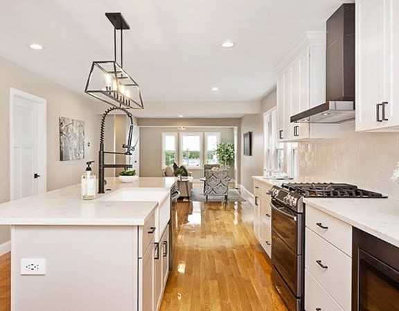 Medford, Massachusetts 02155, United States, 4 Bedrooms Bedrooms, ,2 BathroomsBathrooms,Residential,Active,193995