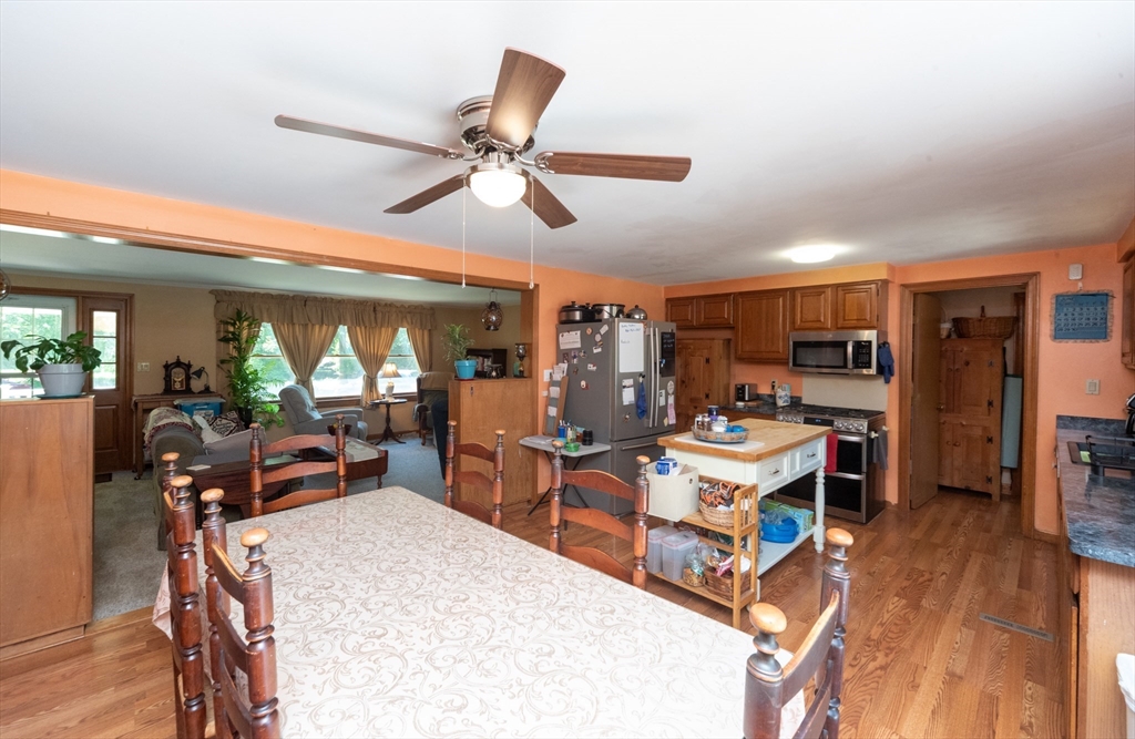 10 Amherst Ave