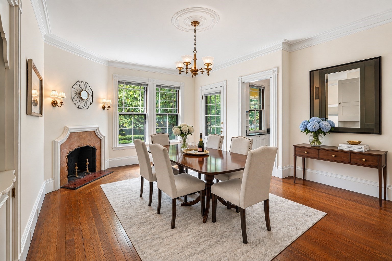 6 Mercer Circle