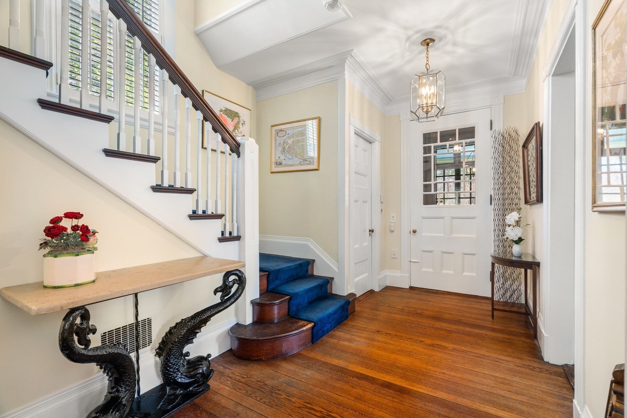 6 Mercer Circle