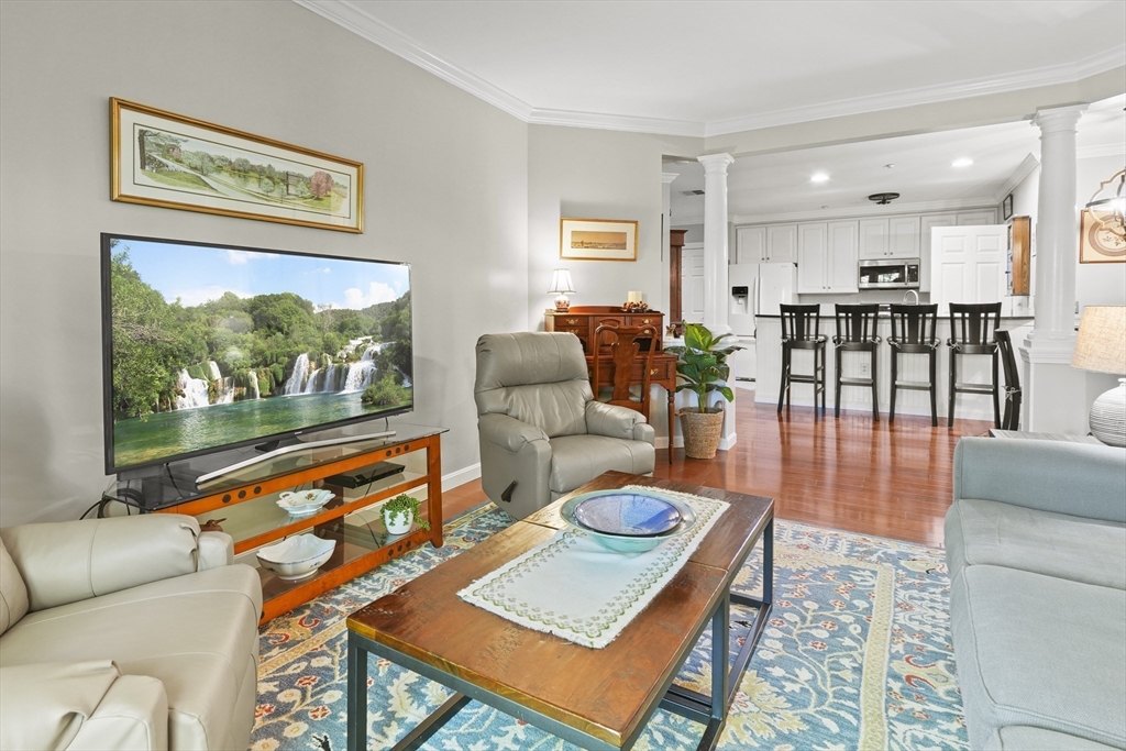 6 Woodman Way 110