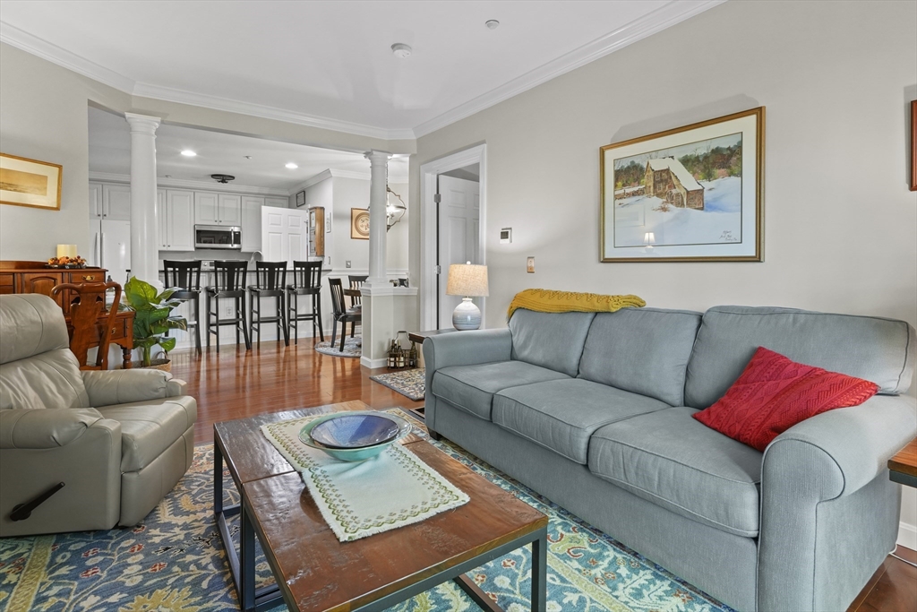 6 Woodman Way 110