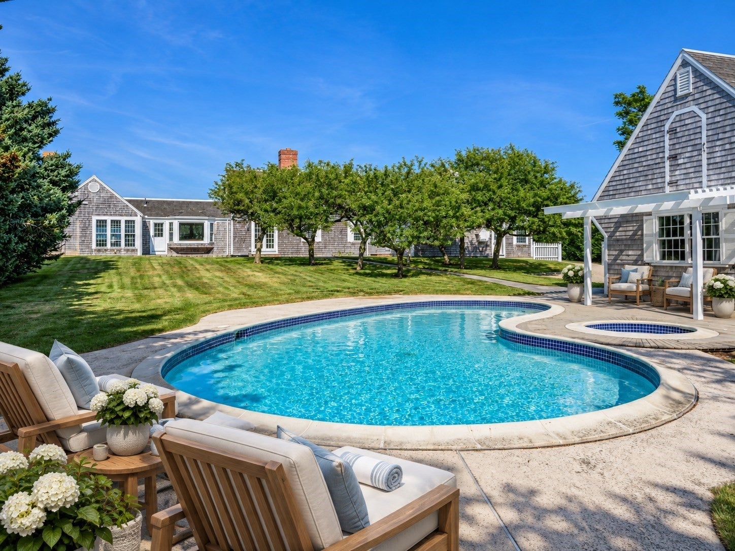 153 Shore Rd