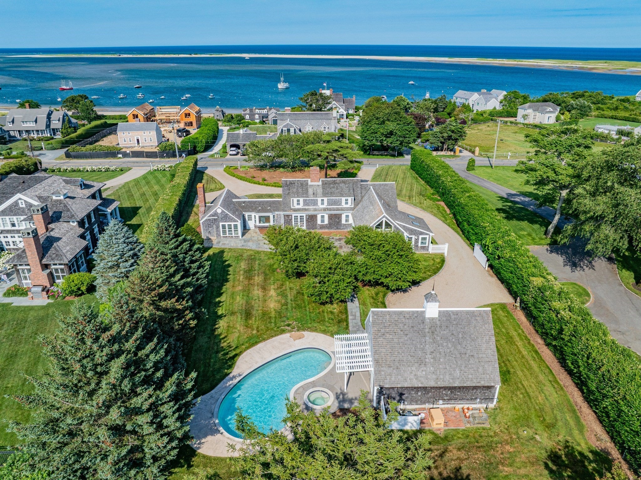 153 Shore Rd