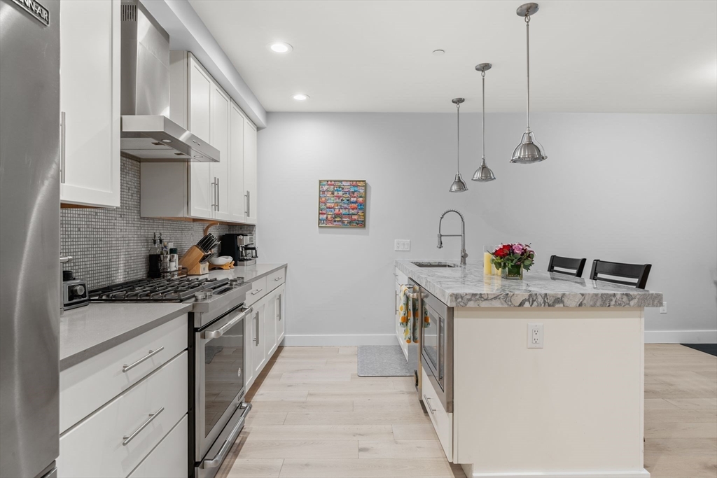 150 W Broadway 203