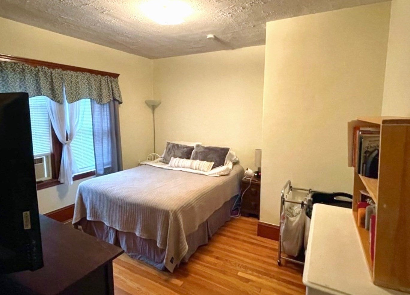 74 Dartmouth St #2, Medford, MA Photo #2