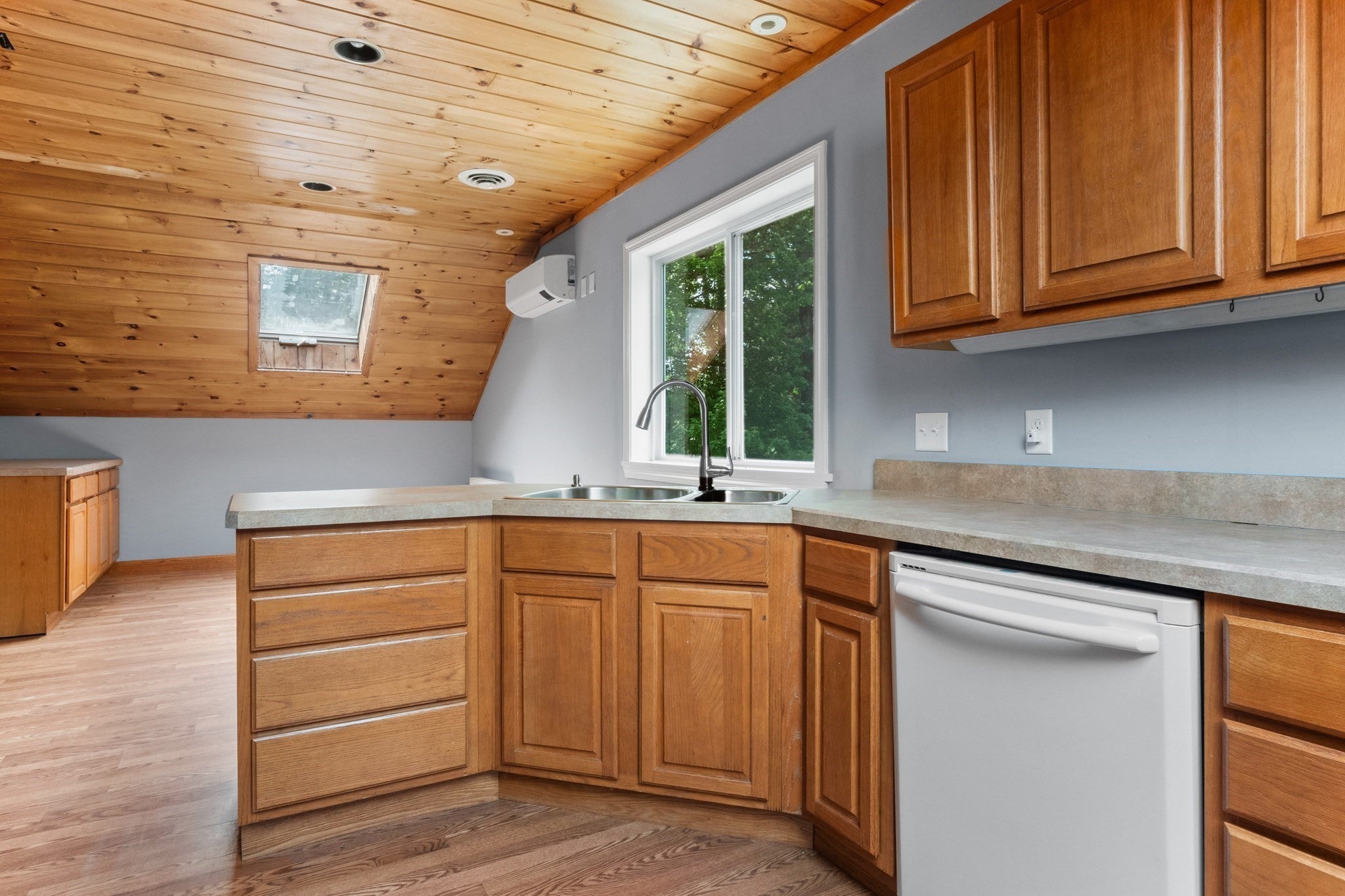 23 E Windsor Rd, Worthington, MA, 23 E Windsor Rd, Worthington, MA Photo #35