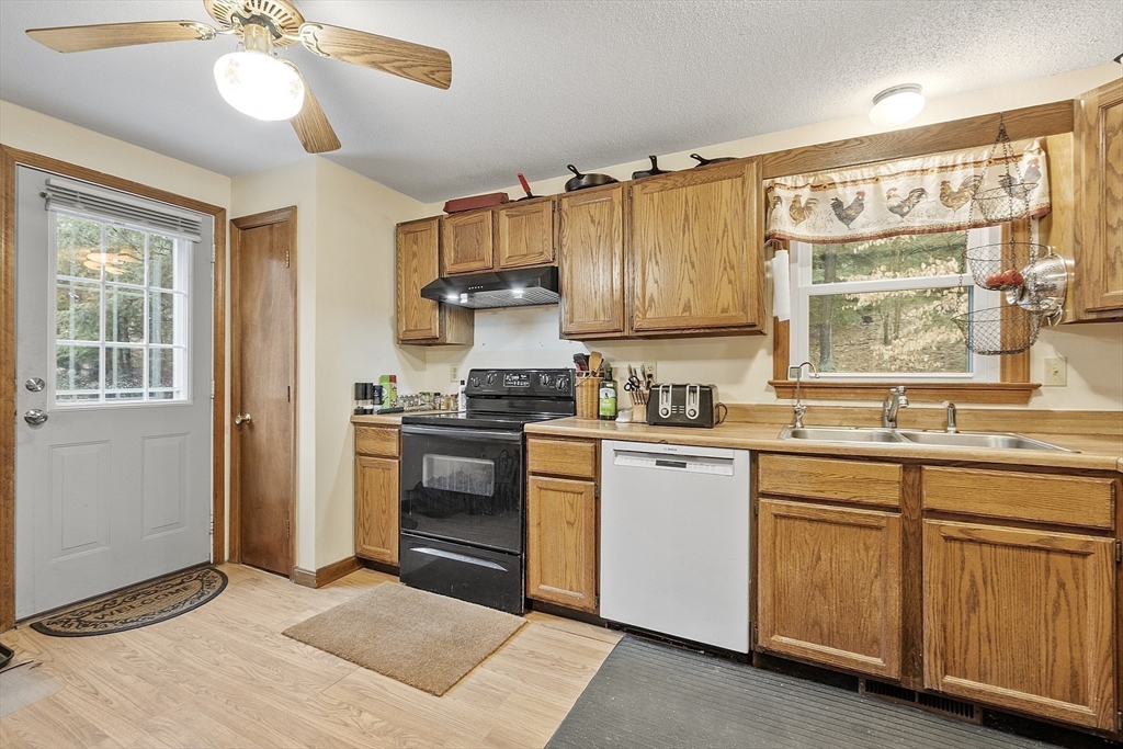 137 Eli Dr