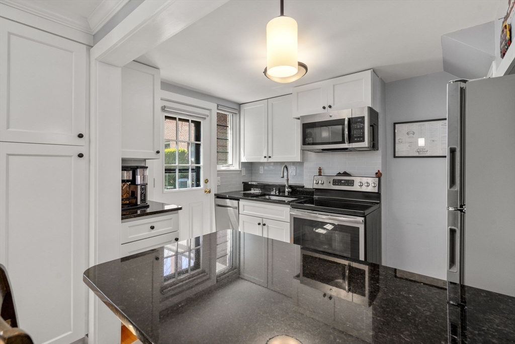 106 Pierce Rd 106