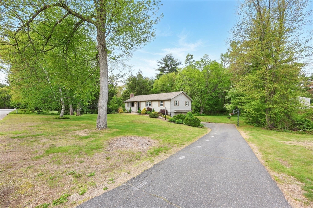 90 Colony Dr