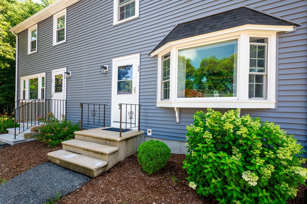 24 Cedar Sq 24
