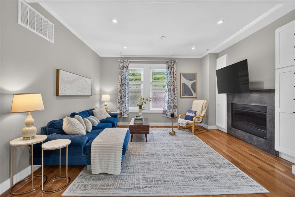 44 Worley Street #2, Boston, MA, 44 Worley Street #2, Boston, MA Photo #2