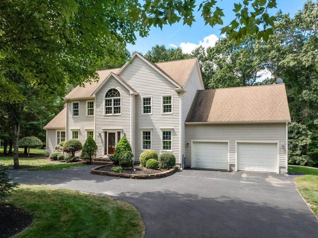 90 Northridge Dr, East Bridgewater, MA, 90 Northridge Dr, East Bridgewater, MA Photo #2
