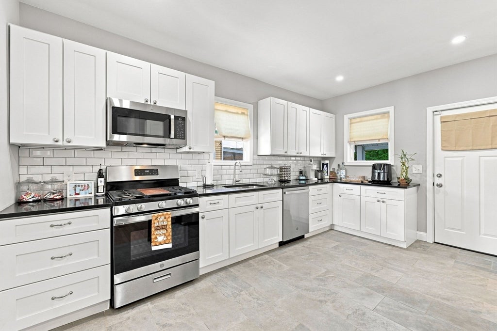 93 Parker St, Chelsea, MA Photo #3