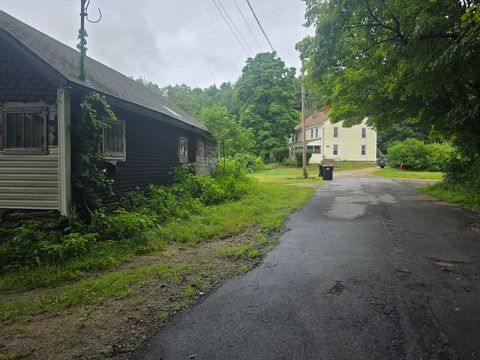 9 Piehl Dr Charlton MA 01507