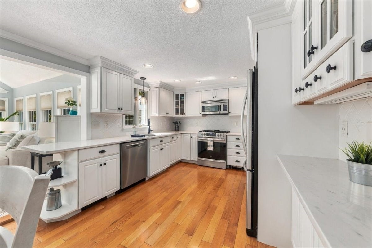 386 Main Street, Hanover, MA, 386 Main Street, Hanover, MA Photo #10
