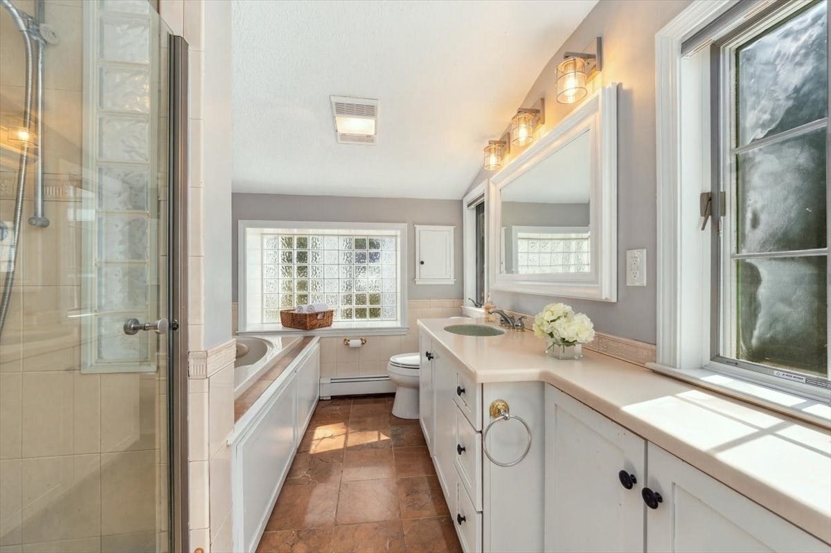 386 Main Street, Hanover, MA, 386 Main Street, Hanover, MA Photo #22