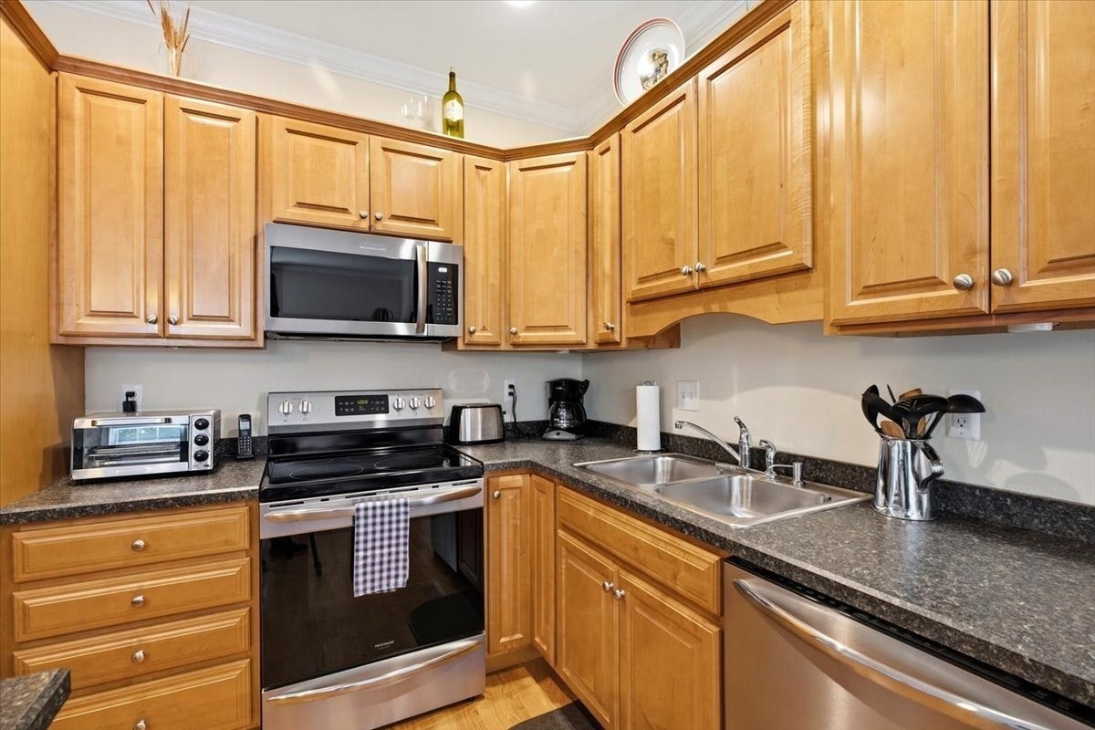 12 Wynnfield Cir #12, Southwick, MA, 12 Wynnfield Cir #12, Southwick, MA Photo #16