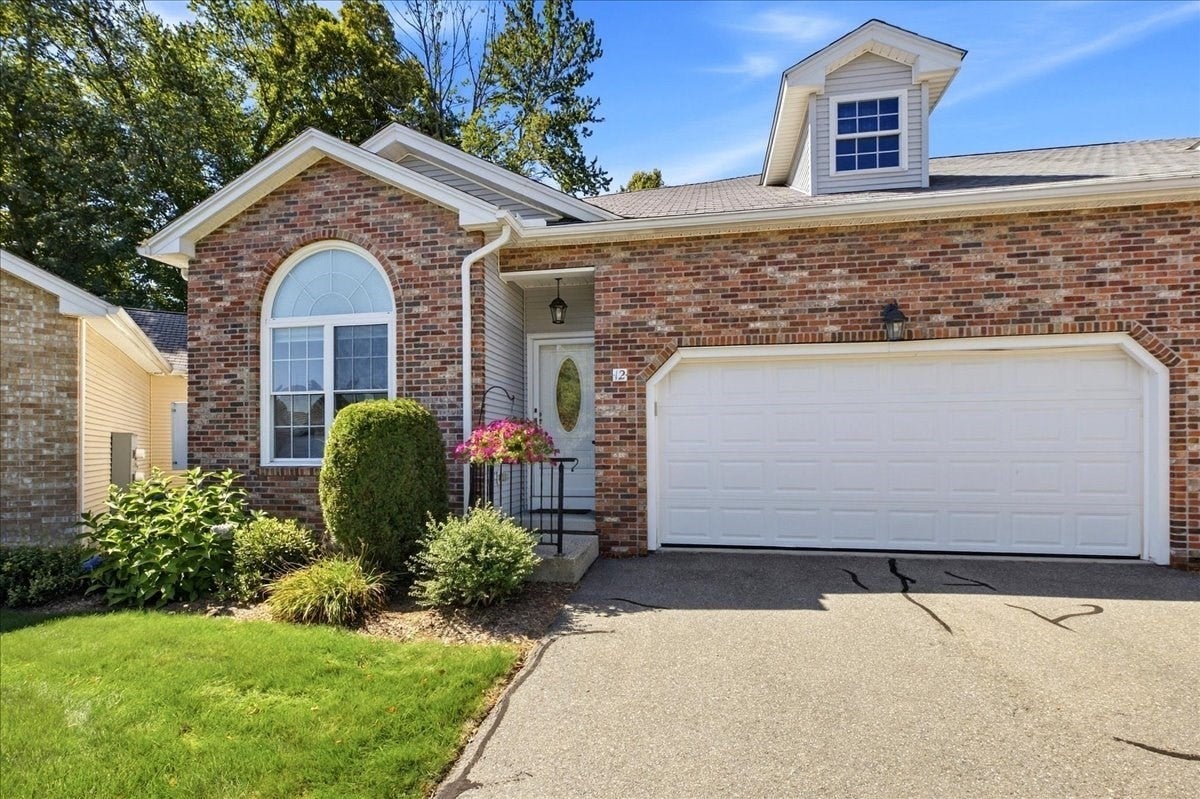 12 Wynnfield Cir #12, Southwick, MA, 12 Wynnfield Cir #12, Southwick, MA Photo #2