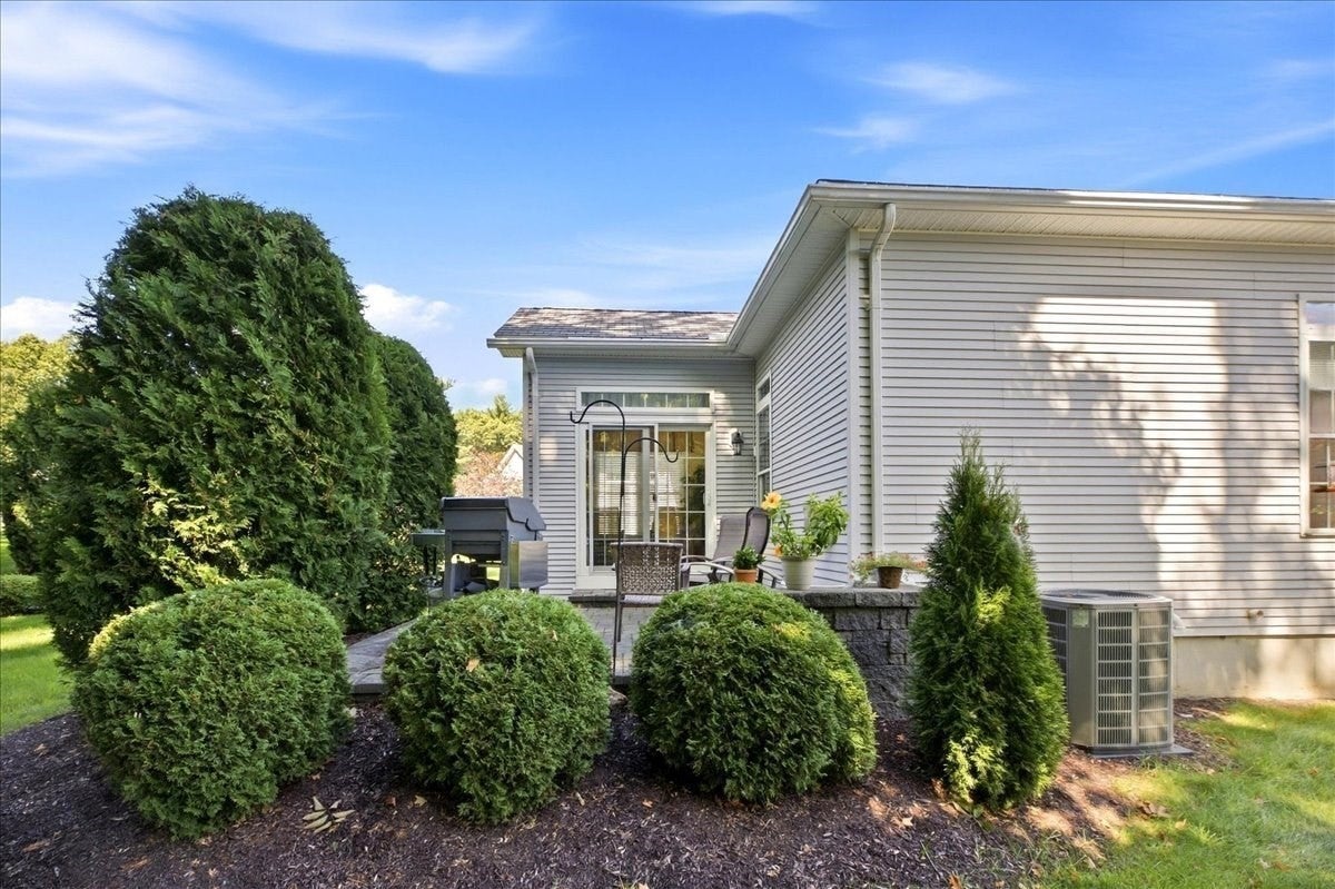12 Wynnfield Cir #12, Southwick, MA, 12 Wynnfield Cir #12, Southwick, MA Photo #36